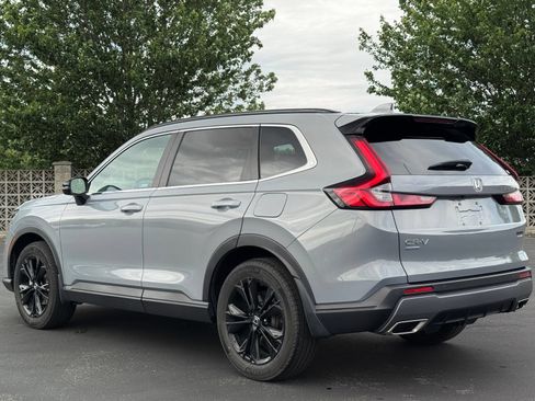 Used 2024 Honda CR-V Sport Touring image 3