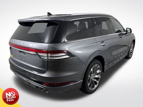 Used 2023 Lincoln Aviator Grand Touring w/ Equipment Group 301A AWD/4WD image 3