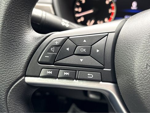 New 2024 Nissan Altima 2.5 SV image 16