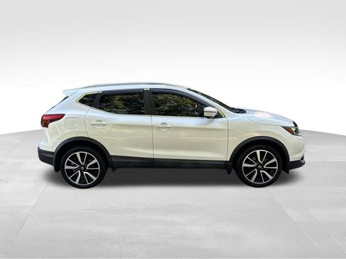 Used 2017 Nissan Rogue Sport SL w/ SL Premium Package AWD/4WD image 7