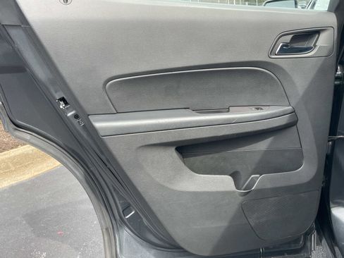 Used 2017 Chevrolet Equinox LS image 11