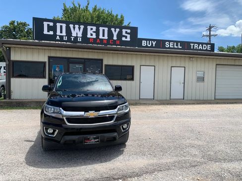 Used 2020 Chevrolet Colorado LT RWD image 7