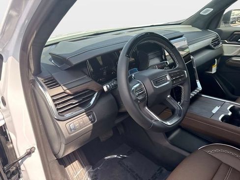 New 2026 GMC Acadia Denali Ultimate FWD image 19