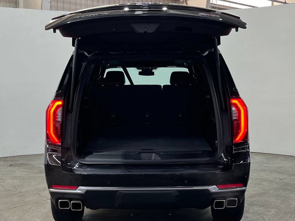 Certified 2026 GMC Yukon XL Denali w/ Sun & Power Step Package AWD/4WD image 13
