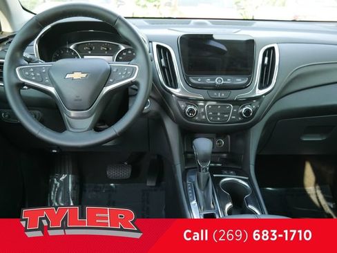 Used 2023 Chevrolet Equinox Premier FWD image 49