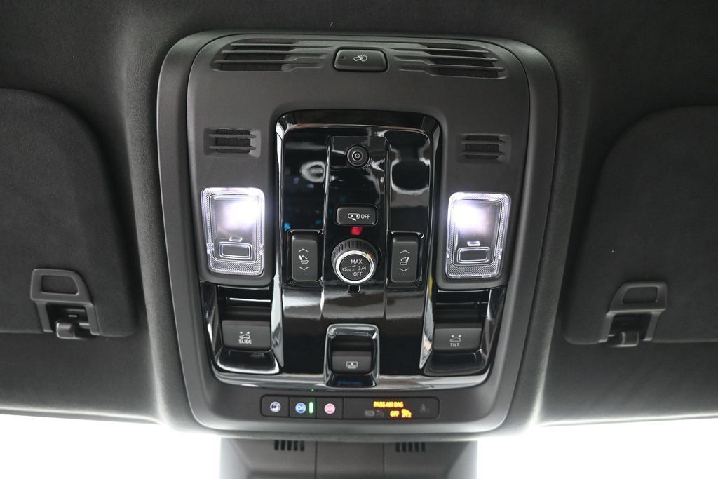 Used 2026 Cadillac Escalade Platinum Sport w/ LPO, ONYX Package AWD/4WD image 30