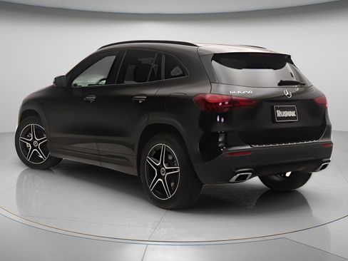 Certified 2026 Mercedes-Benz GLA 250 image 2