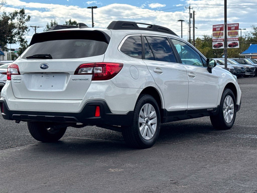 Used 2019 Subaru Outback 2.5i Premium AWD/4WD image 8