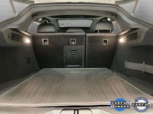 Used 2021 Maserati Levante image 10