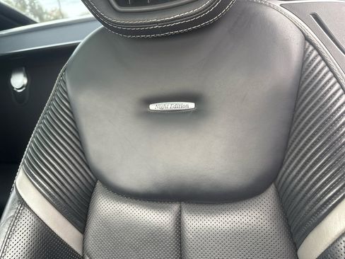 Used 2011 Mercedes-Benz SL 550 image 34