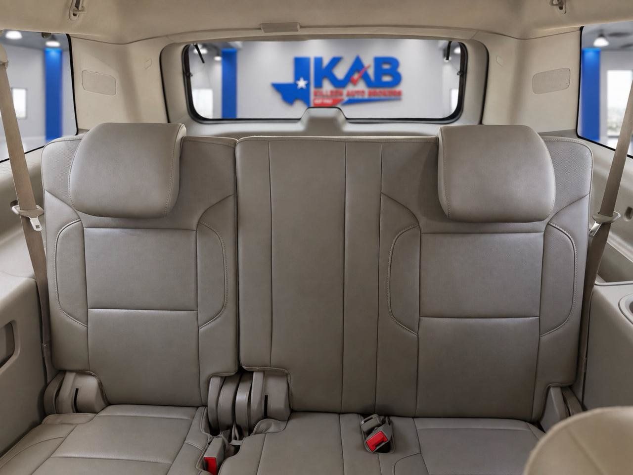 Used 2016 GMC Yukon XL SLT w/ Open Road Package RWD image 13