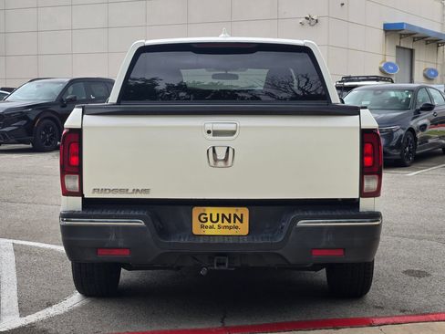 Used 2017 Honda Ridgeline RTL image 4