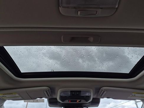 New 2025 Subaru Crosstrek 2.0i Premium image 16