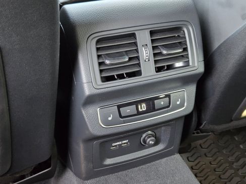 Used 2025 Audi SQ5 Prestige AWD/4WD image 24