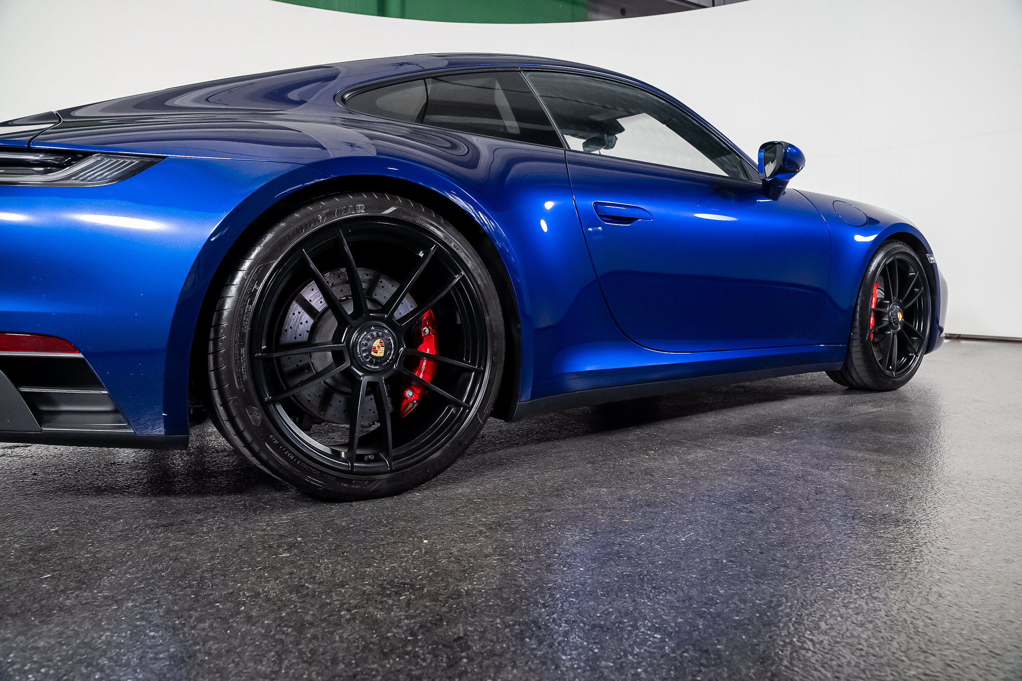 Used 2024 Porsche 911 Carrera GTS w/ Premium Package RWD image 32