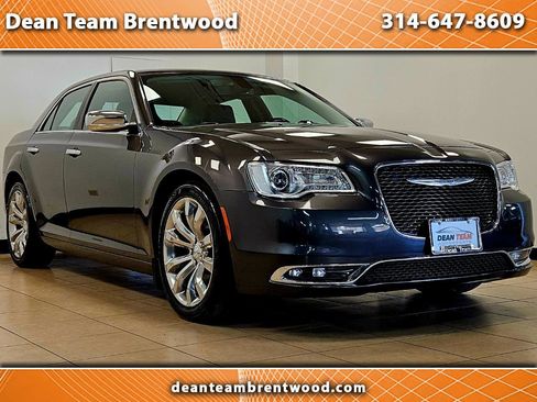 Used 2018 Chrysler 300 Limited image 1