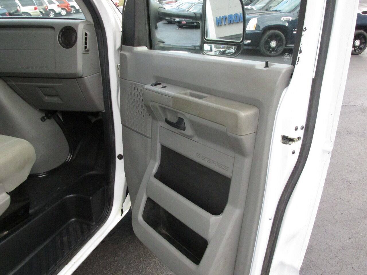 Used 2012 Ford E-350 and Econoline 350 Super Duty w/ PWR Locks & Windows Group RWD image 37
