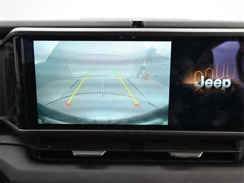 Used 2024 Jeep Wrangler Unlimited Rubicon image 15