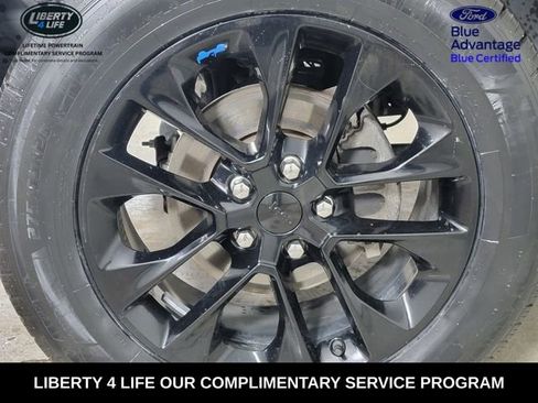 Used 2023 Jeep Wrangler Unlimited Sahara w/ Cold Weather Group AWD/4WD image 10