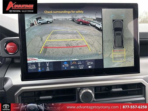 Certified 2025 Toyota 4Runner TRD Off-Road Premium image 33