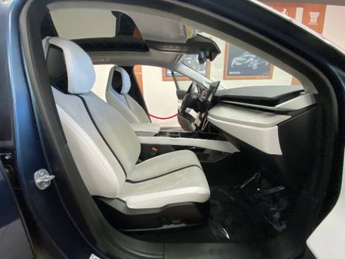 Used 2023 Fisker Ocean One image 19