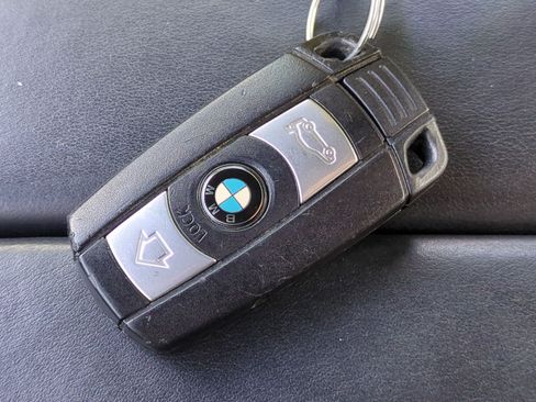 Used 2011 BMW M3 Coupe RWD image 34