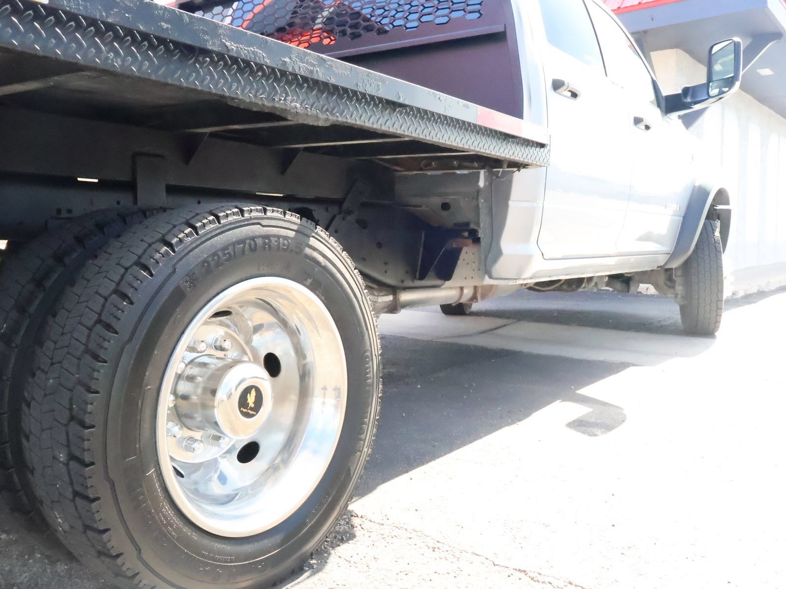 Used 2022 RAM 5500 Tradesman w/ Chrome Appearance Group AWD/4WD image 8