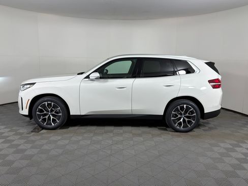 Used 2026 BMW X3 xDrive30 w/ Convenience Package AWD/4WD image 2