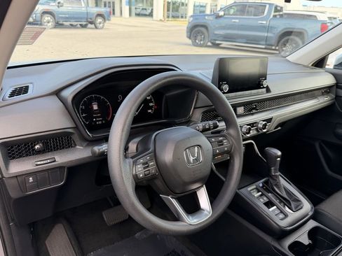 Used 2024 Honda CR-V LX image 18