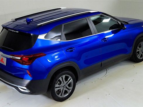 Used 2023 Kia Seltos S w/ Navigation Package image 15