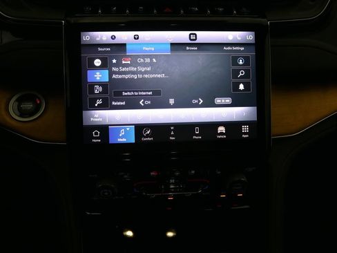 Used 2023 Jeep Grand Cherokee L Summit AWD/4WD image 23