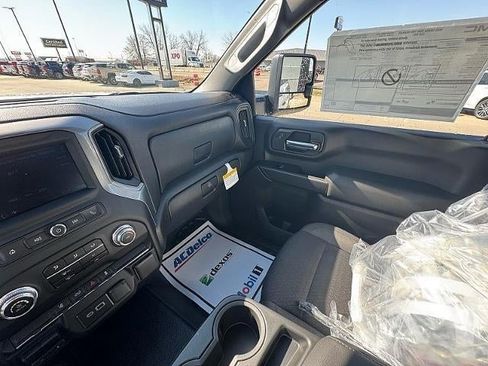 New 2025 GMC Sierra 2500 Pro image 33