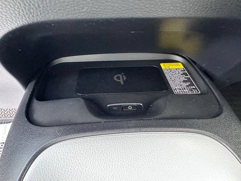Used 2024 Toyota Corolla SE w/ SE Package FWD image 18