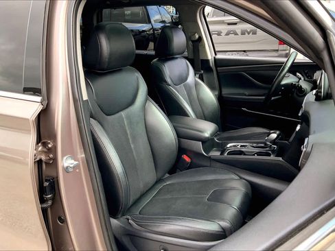 Used 2019 Hyundai Santa Fe FWD image 9