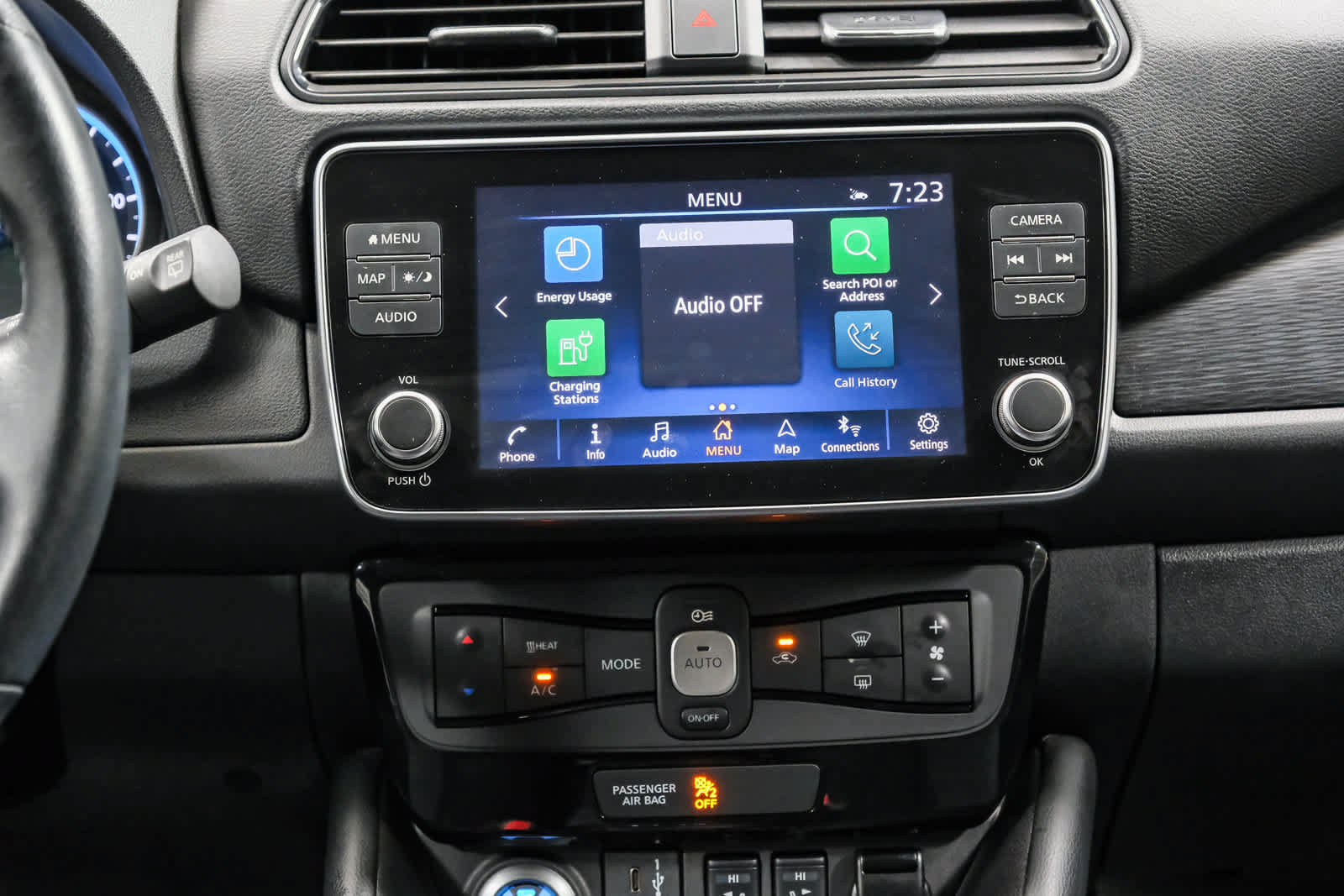 Used 2020 Nissan Leaf SV w/ SV Technology Package FWD image 14