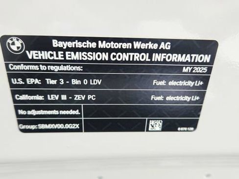 Used 2025 BMW i4 xDrive40i w/ Premium Package image 63