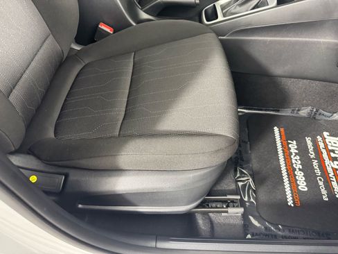 Used 2026 Hyundai Venue SE image 32