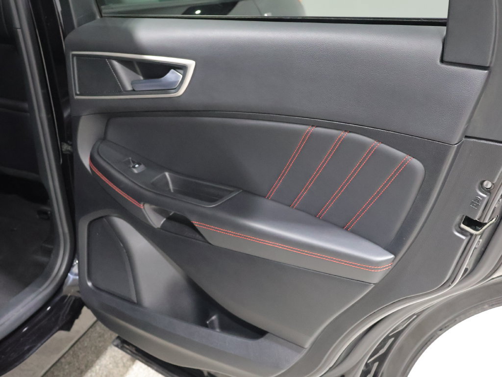Used 2024 Ford Edge ST-Line AWD/4WD image 21