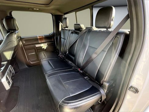 Used 2018 Ford F150 Lariat image 23