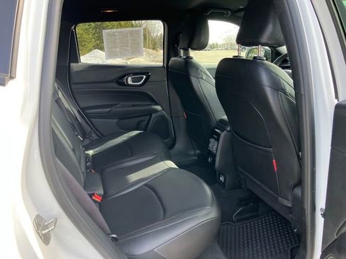 Used 2025 Jeep Compass Trailhawk image 20