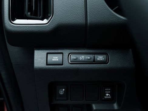 New 2025 Nissan Frontier PRO-4X w/ Pro Convenience Package image 23