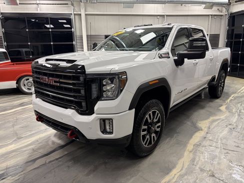 Used 2021 GMC Sierra 2500 AT4 w/ AT4 Premium Plus Package image 4