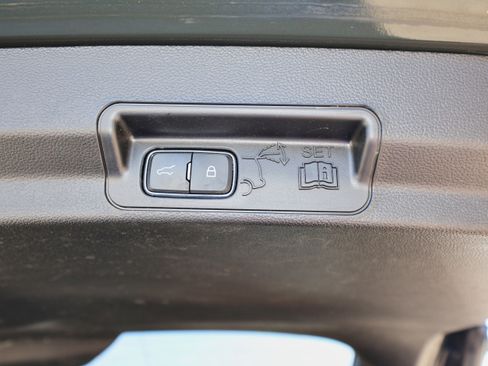 Used 2023 Ford Explorer XLT w/ Equipment Group 202A image 11