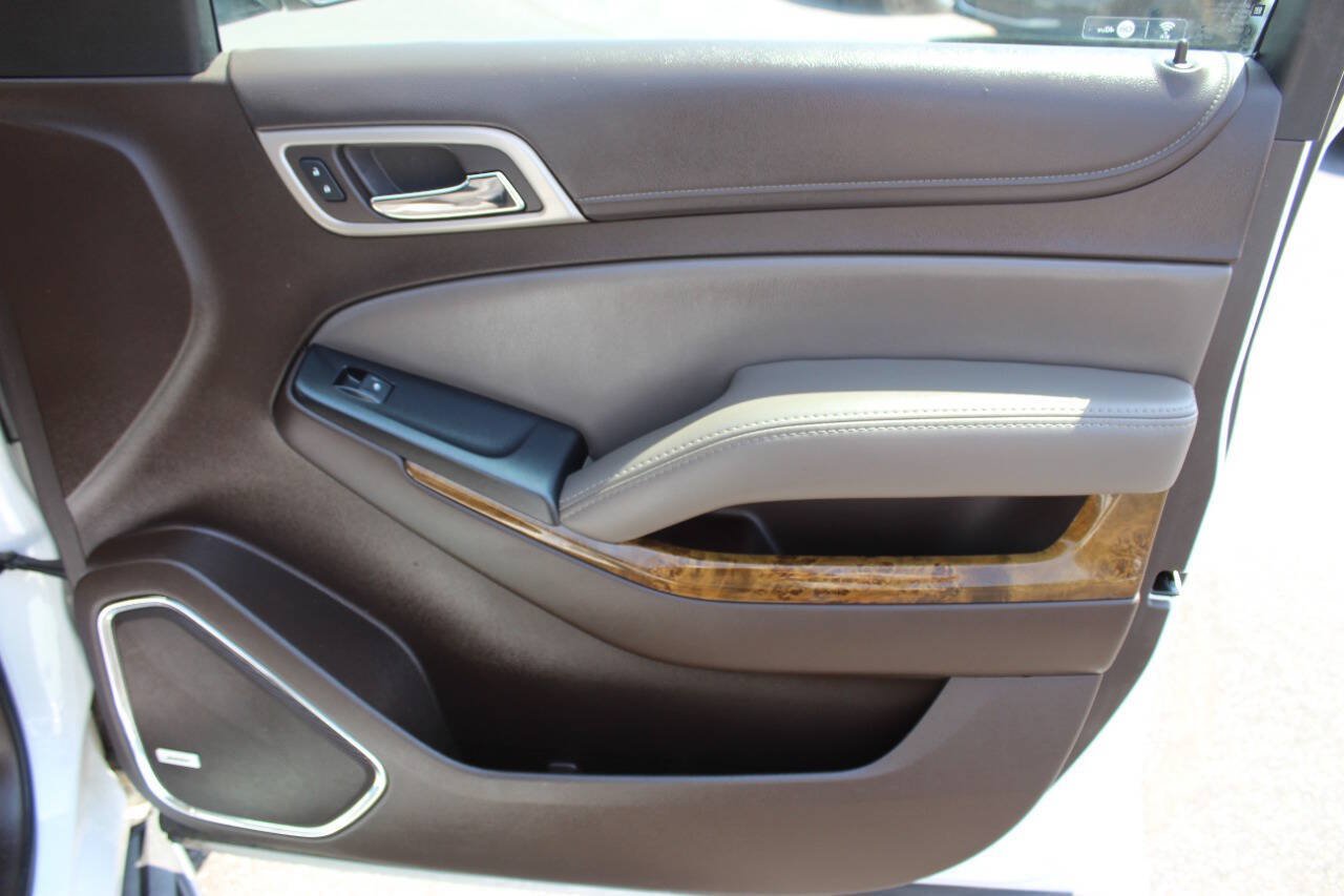 Used 2016 GMC Yukon Denali RWD image 11