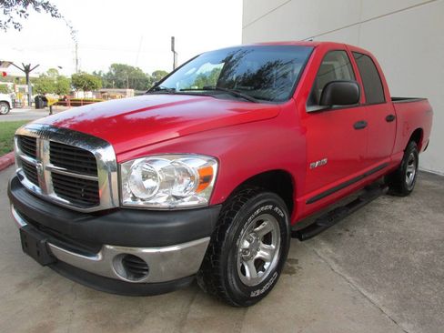 Used 2008 Dodge Ram 1500 Truck ST image 3