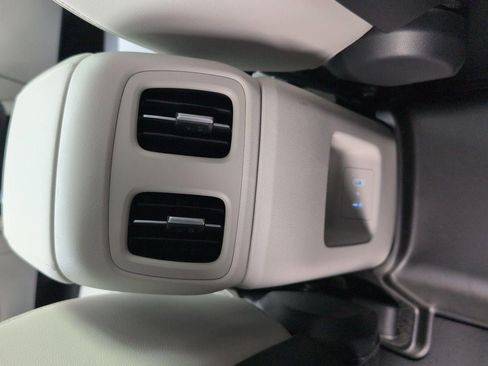 New 2026 Hyundai Tucson Limited image 24