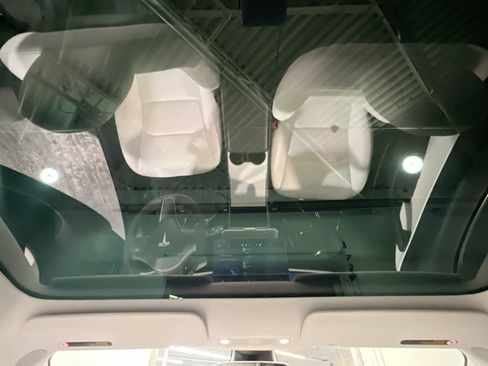 Used 2020 Tesla Model 3 Long Range image 16