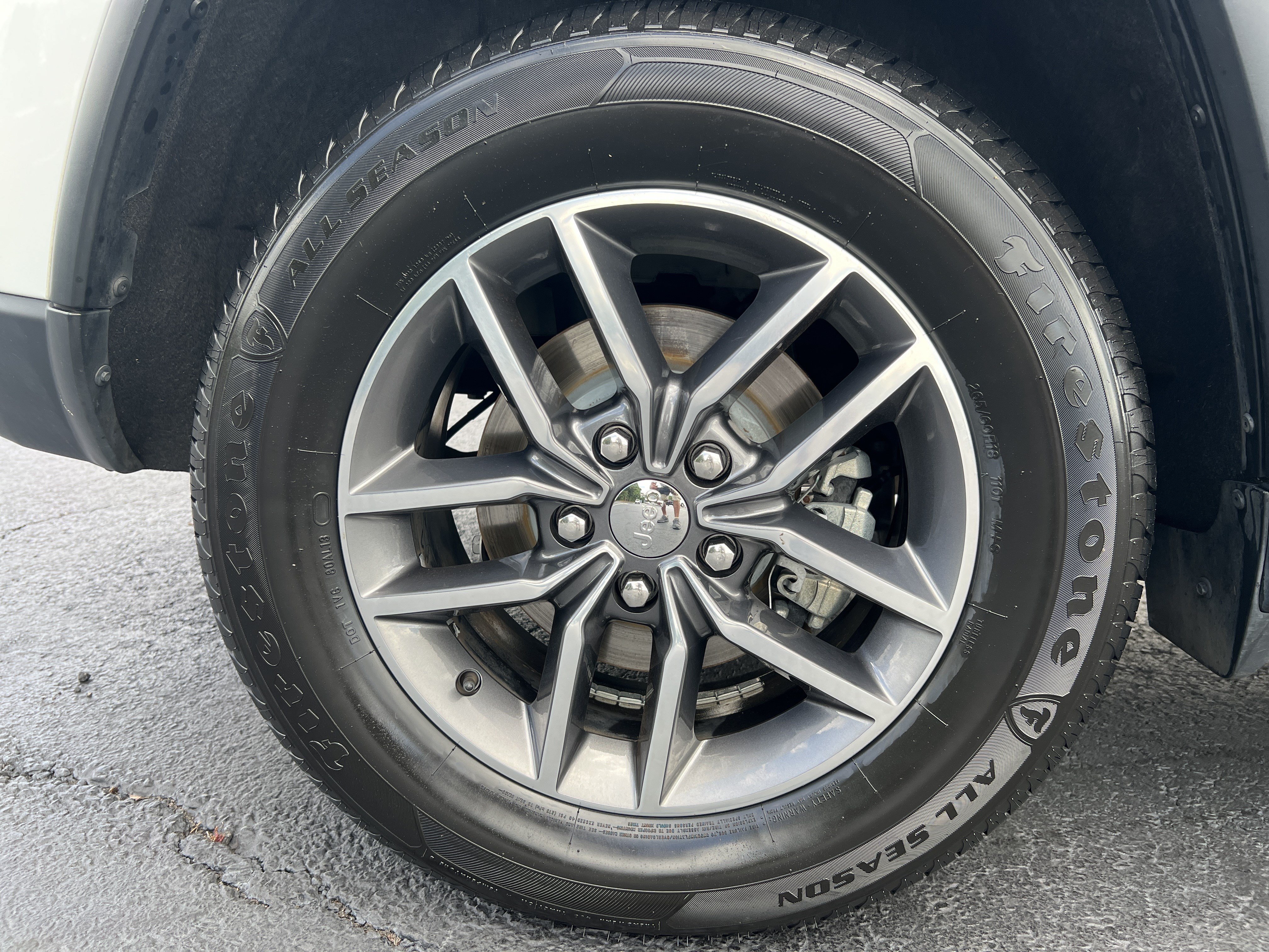 Used 2017 Jeep Grand Cherokee Limited RWD image 17