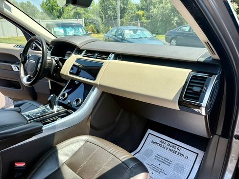 Used 2020 Land Rover Range Rover Sport HSE AWD/4WD image 26