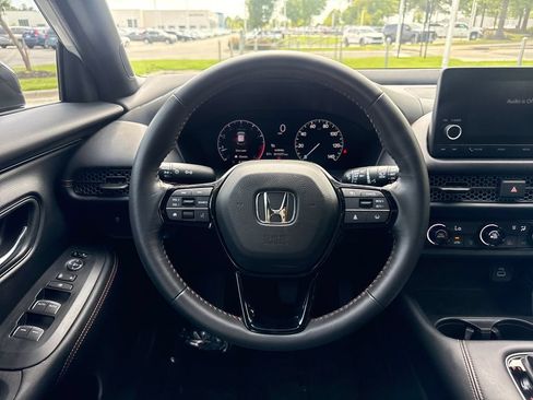 Used 2023 Honda HR-V Sport image 19